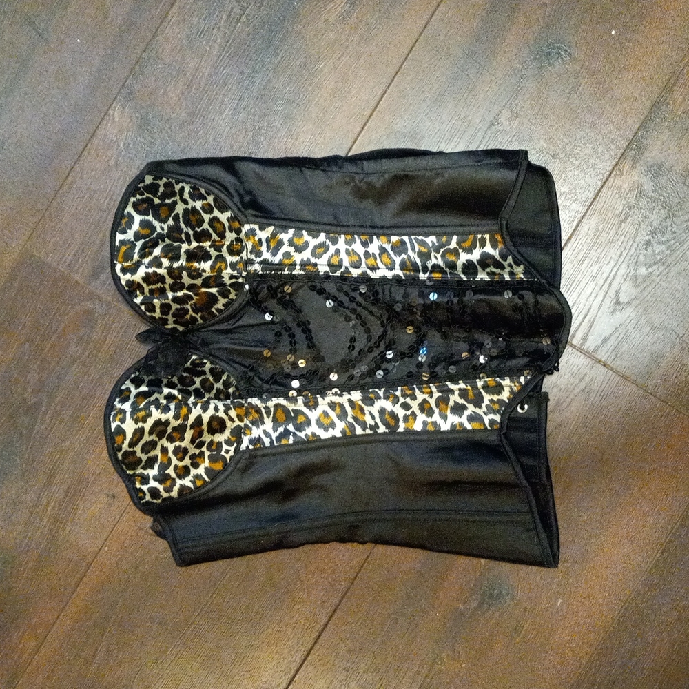 Leopard corset